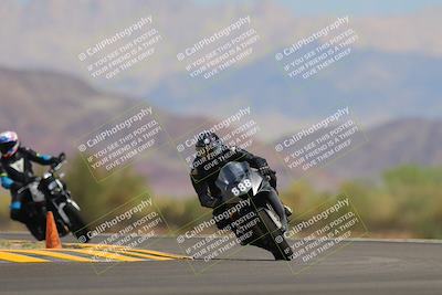 media/Sep-11-2022-SoCal Trackdays (Sun) [[81b7e951af]]/Turn 14 (1130am)/